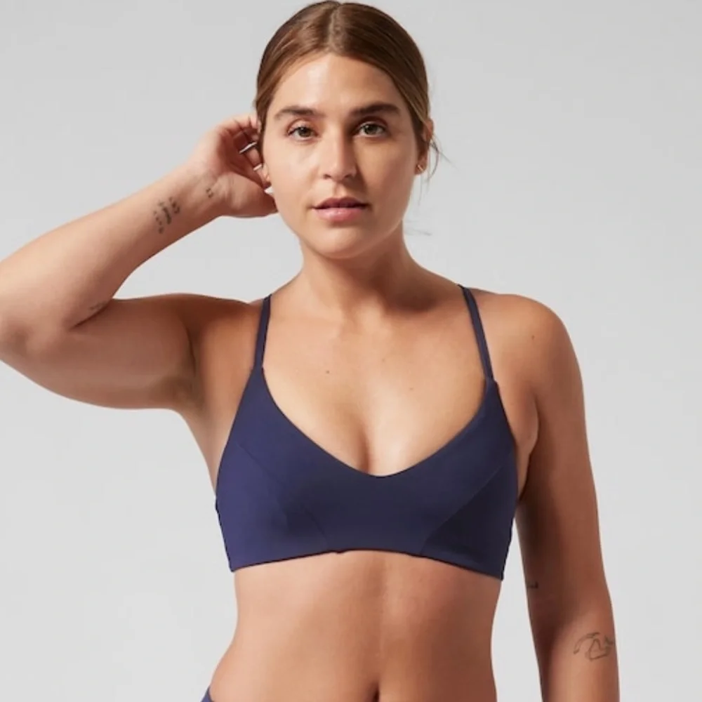 💙 Athleta Triangle Bikini Top A-C // Dress Blue